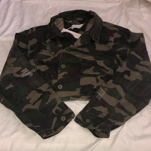 NWT Meshki Cropped Camo Jacket